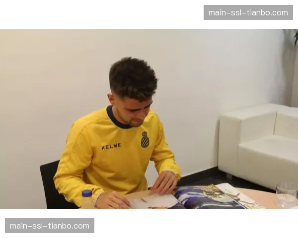 梅伦多随海港训练待夏窗调整，外援配置面临重组